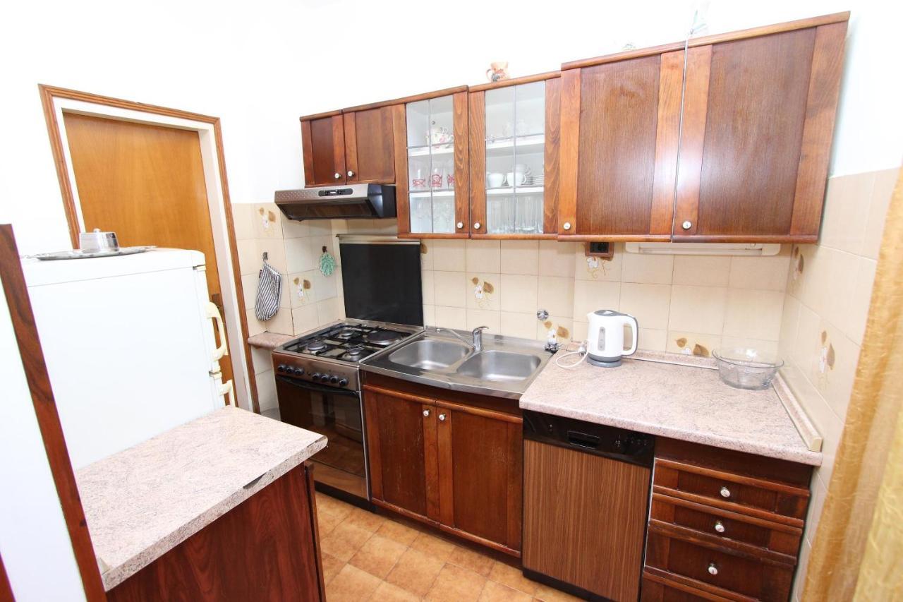 Apartment Clementina Вишнян Экстерьер фото